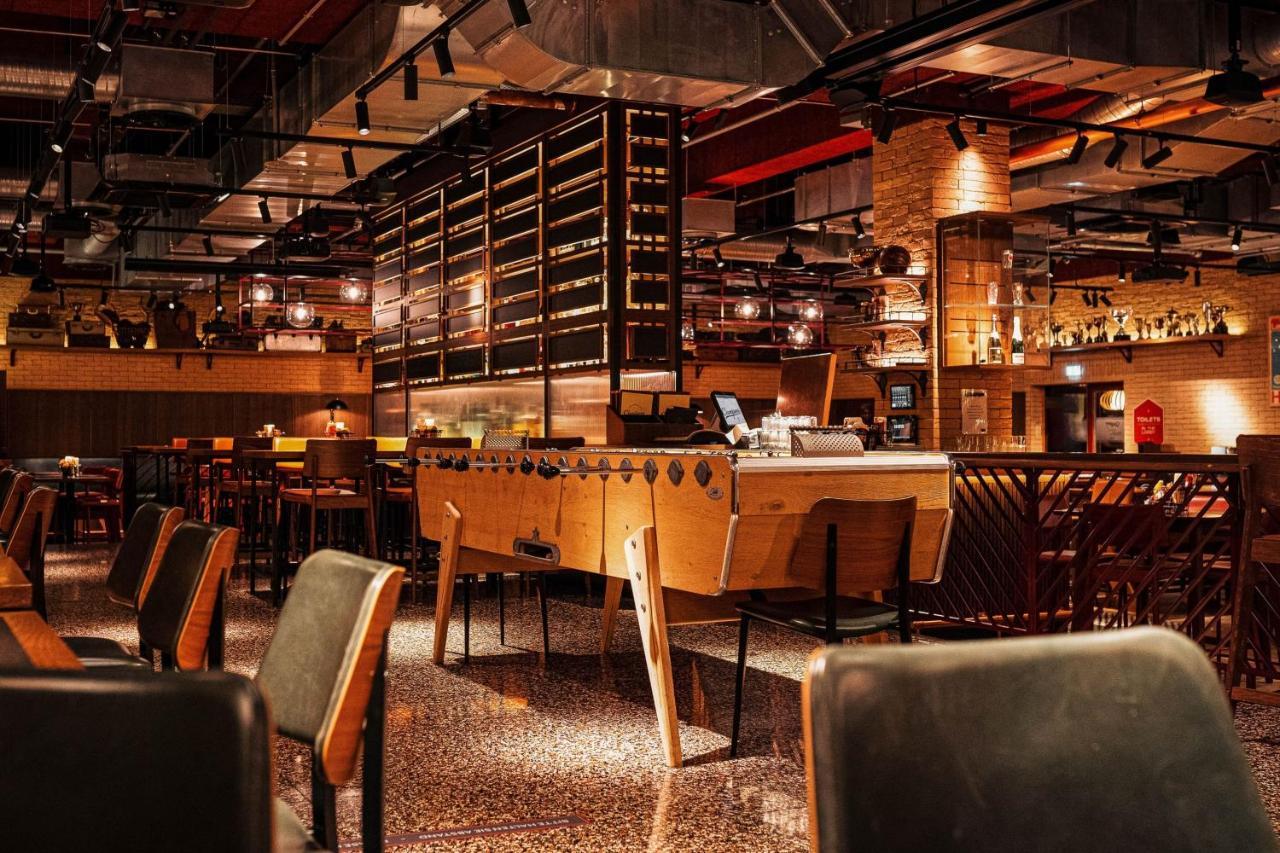 Отель Frankfurt Marriott Франкфурт-на-Майне